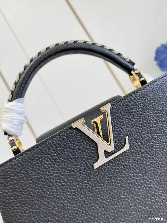 VUITTON LOUIS MM CAPUCINES 0523